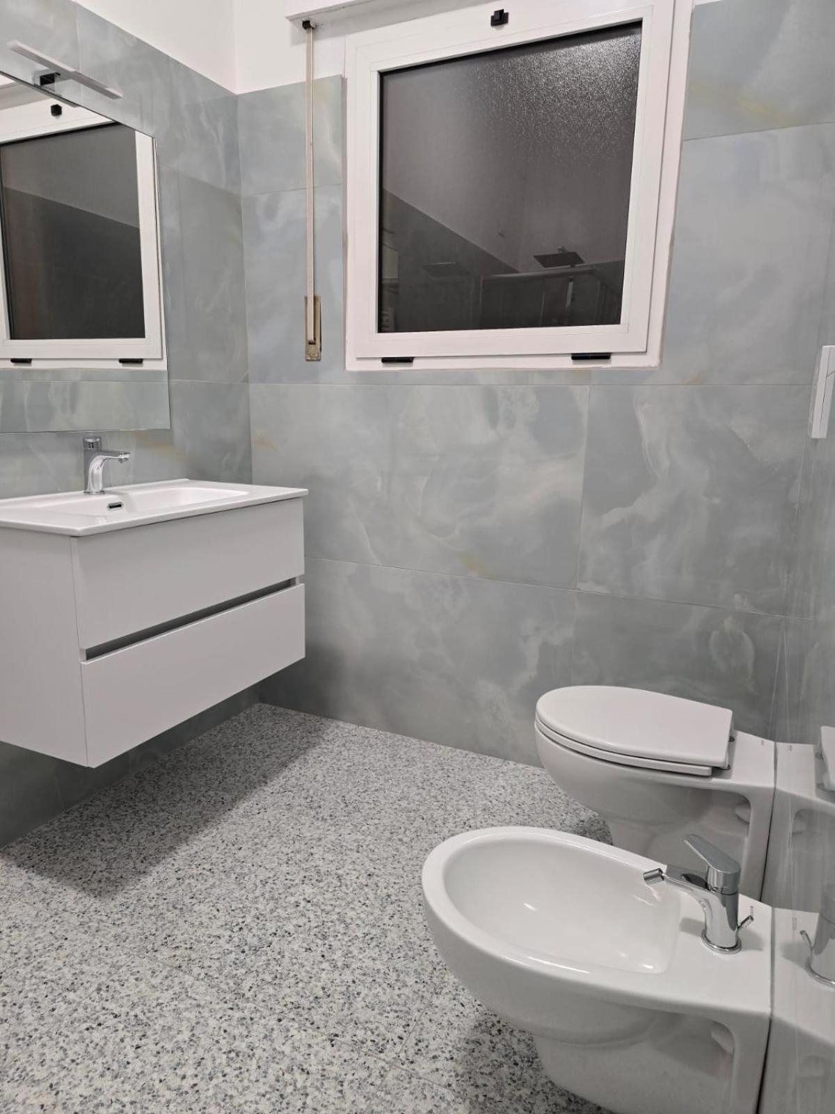 Mmm Home Train Station 2 Венеция Екстериор снимка